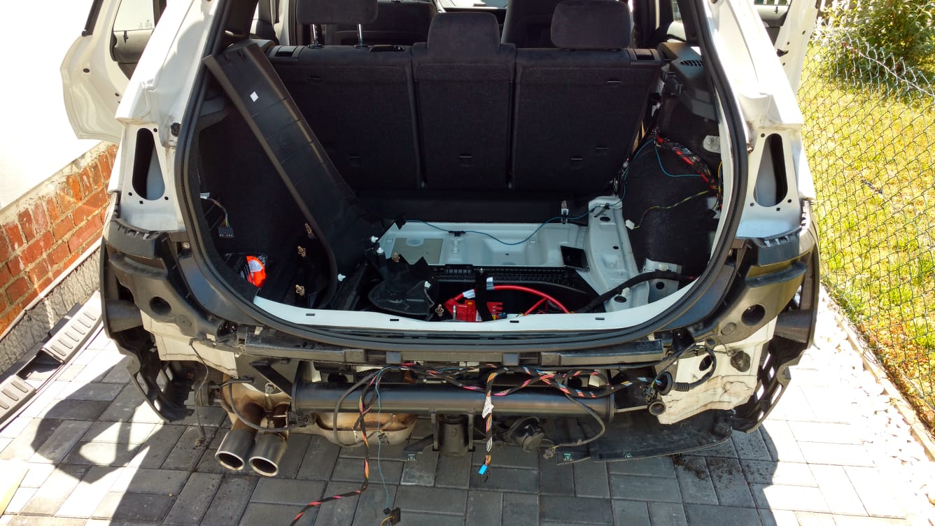 E84 2,0i Anbau Anhängekupplung