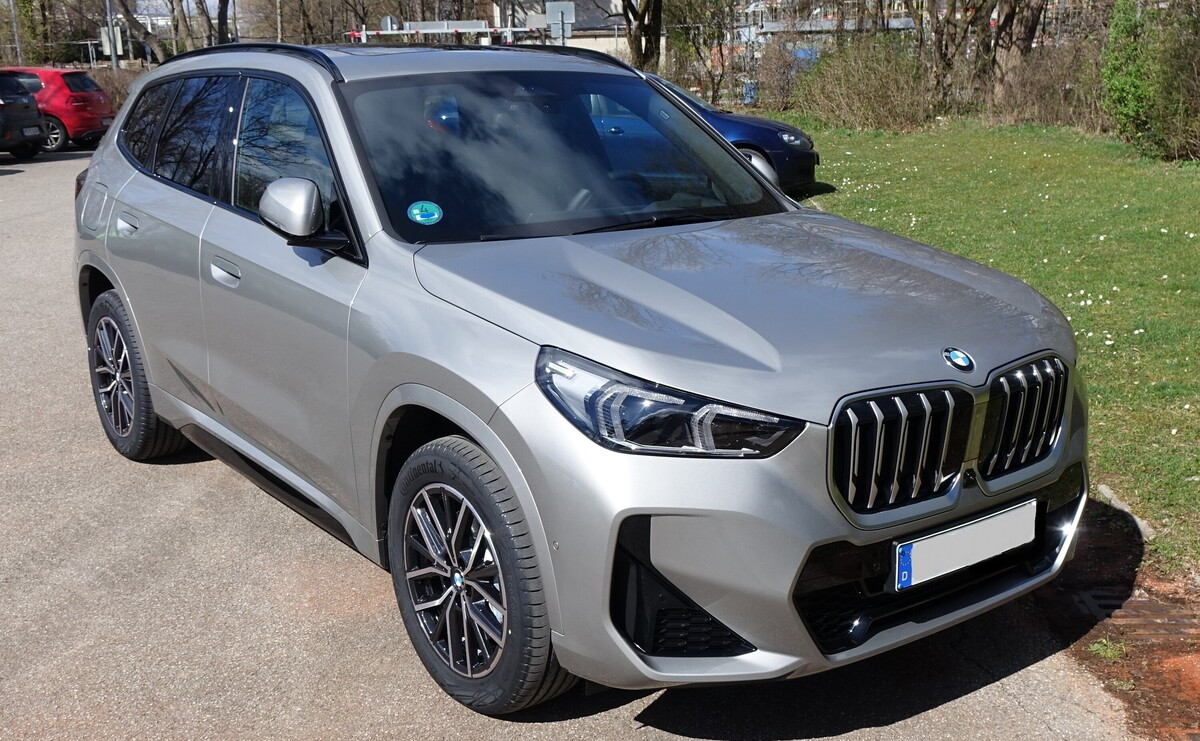 X1 xDrive23i -M-Paket