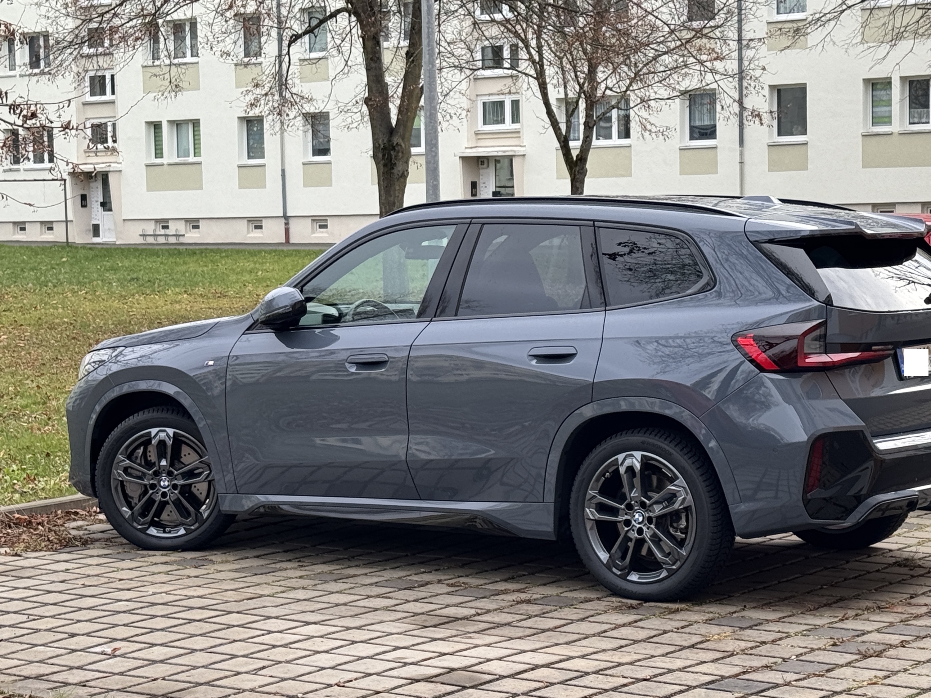 xDrive23i Storm Bay mit Winterschlappen