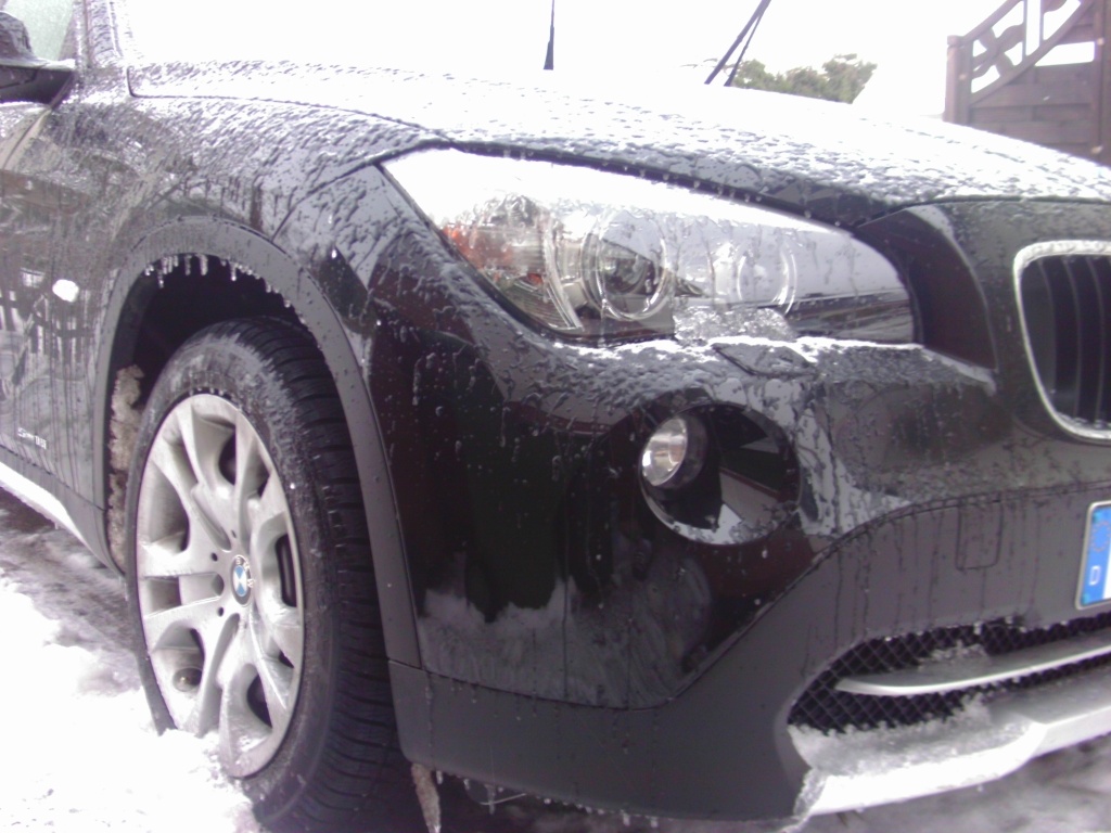 BMW-X1-Winter-Ice-Mobil-Sondereditione