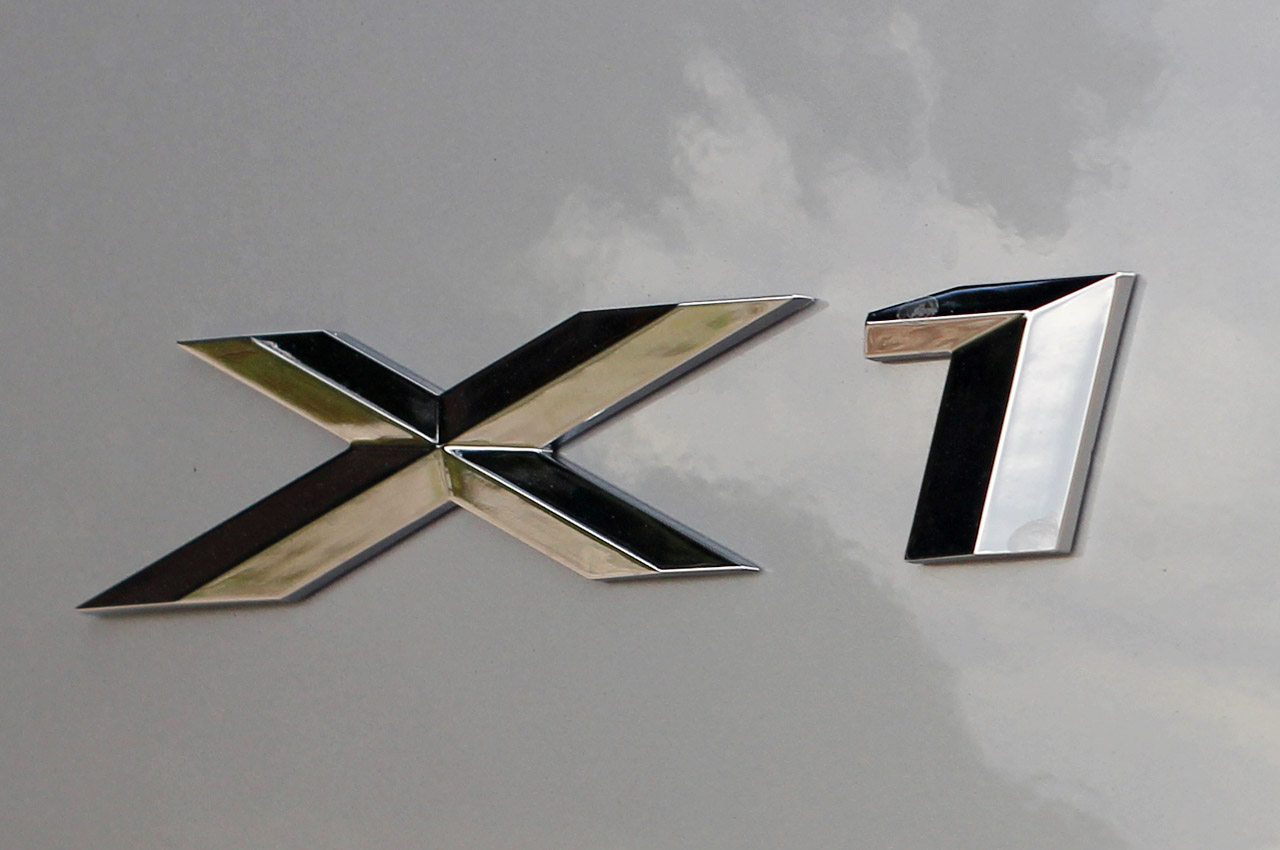 21-2013-bmw-x1-fd
