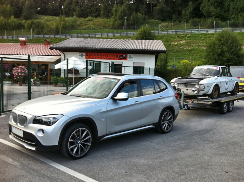 BMW X1 xdrive 23d mit Anhänger und Lancia Fulvia 1,6 HF